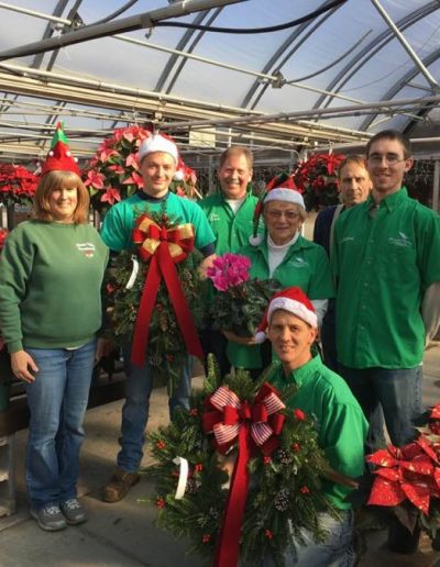 Pleasant Valley Greenhouse & Nursery staff group pic